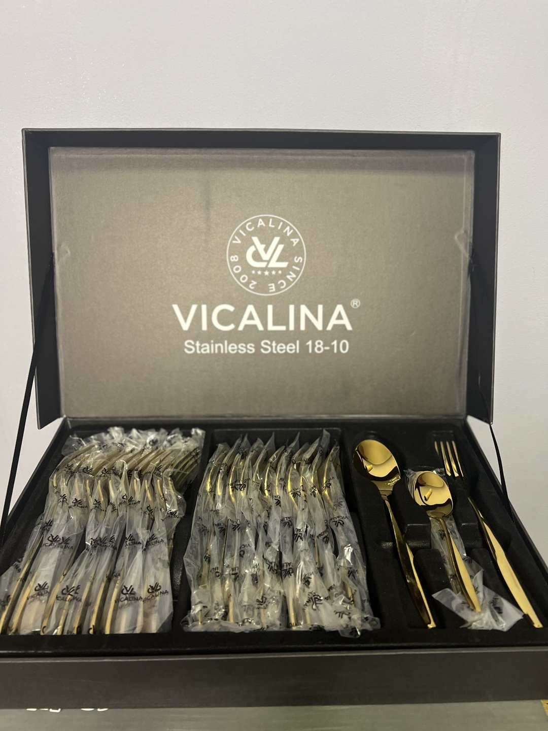 Набор столовых приборов Vicalina 36 шт, золотистый VL-1810