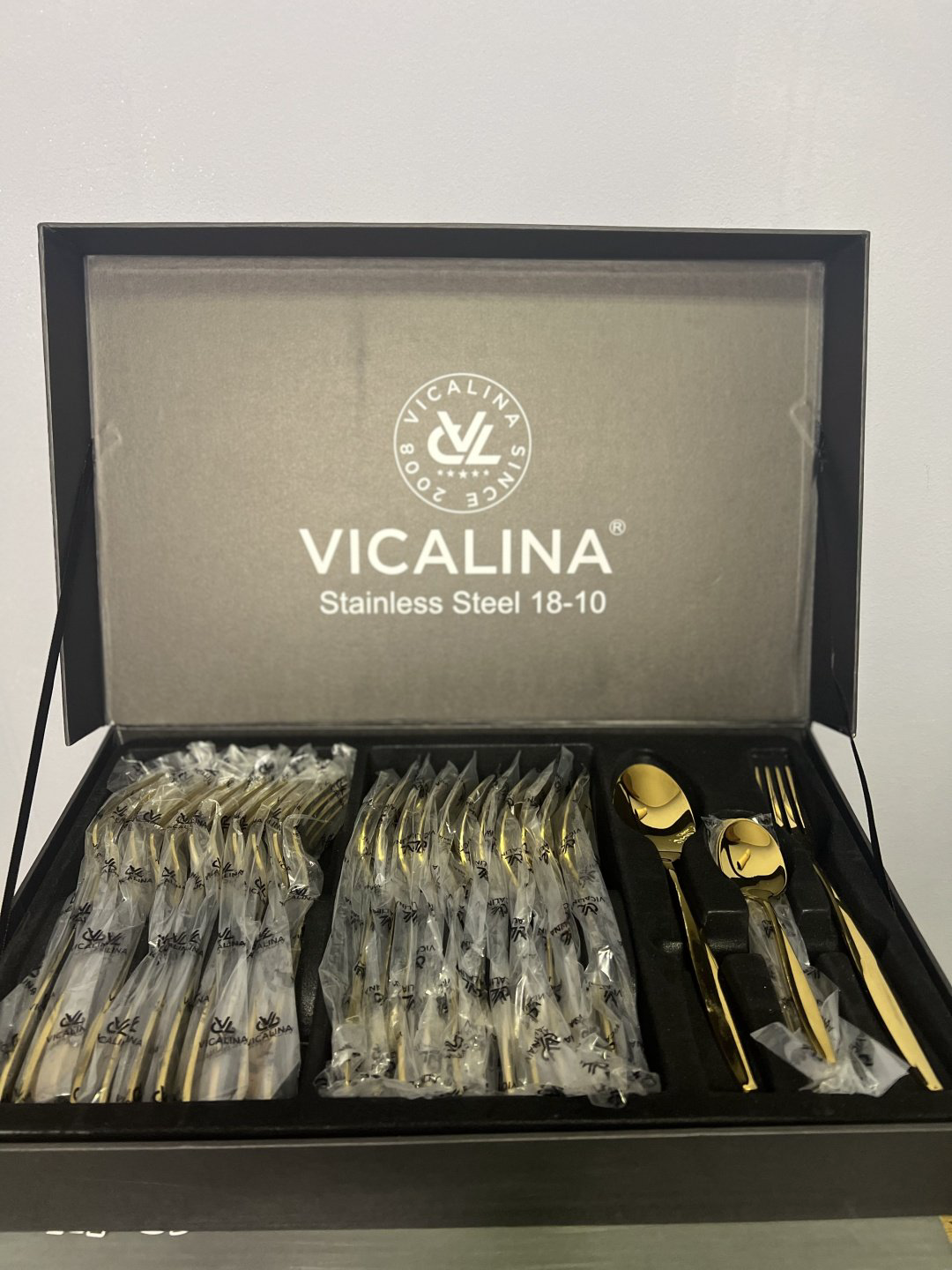 Набор столовых приборов Vicalina 36 шт, золотистый VL-1810