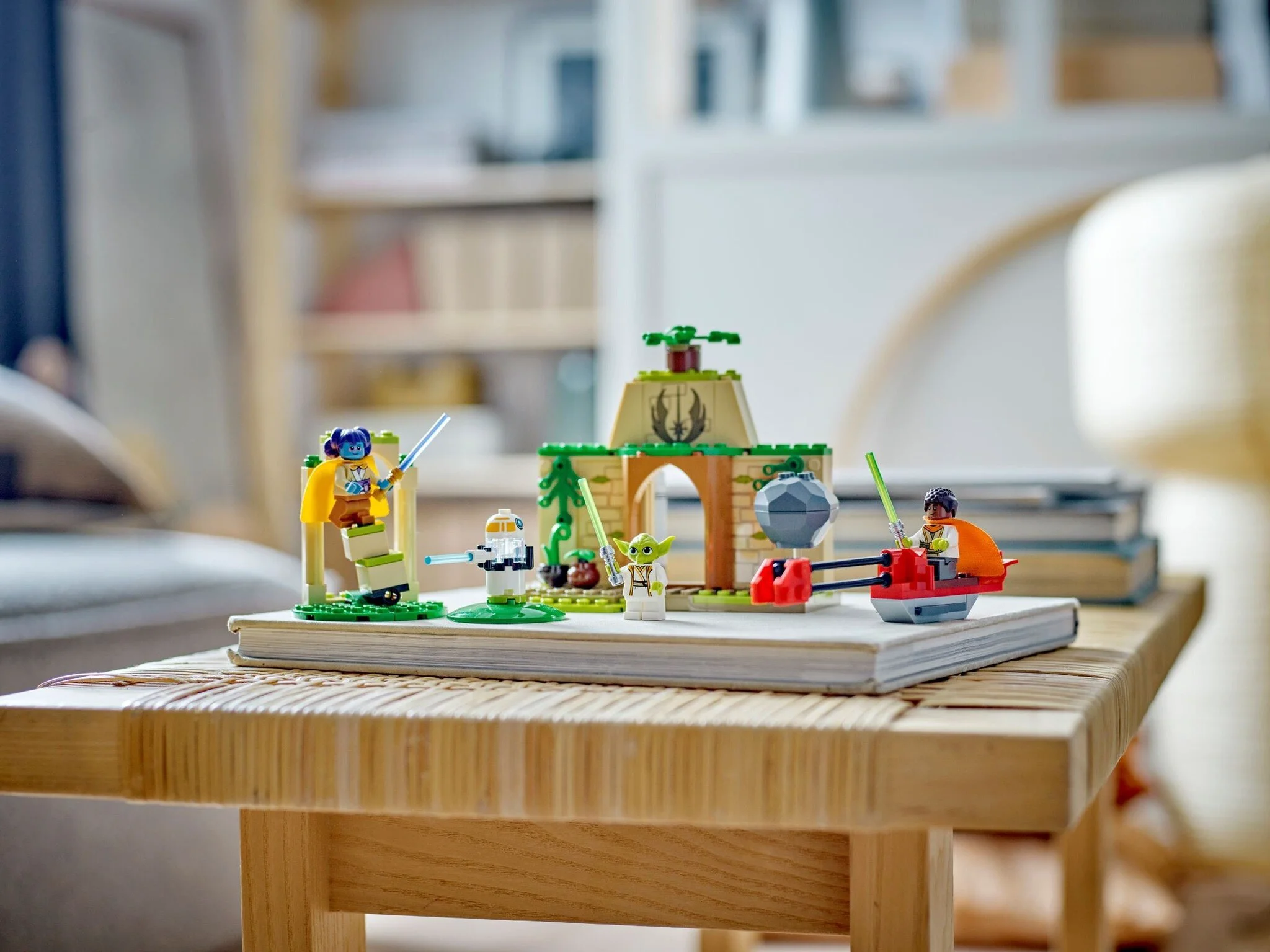 Конструктор LEGO Звездные войны Храм джедаев Тену 75358
