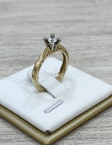 Комплект Кубачи 86678 вес 6.6 г золото, фианит купить,NaN