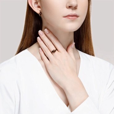 Серьги SOKOLOV 728377 вес 3.35 г золото, гранат 110258624 купить,NaN