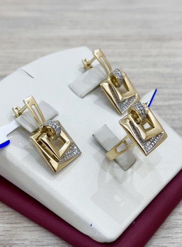 Комплект Exclusive Gold 7667 вес 11.71 г золото, фианит купить,NaN