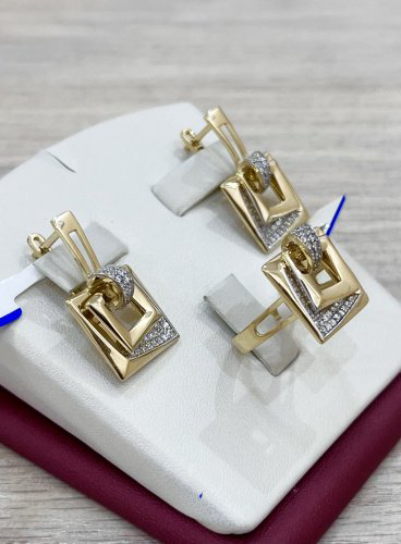 Комплект Exclusive Gold 7667 вес 11.71 г золото, фианит купить,NaN