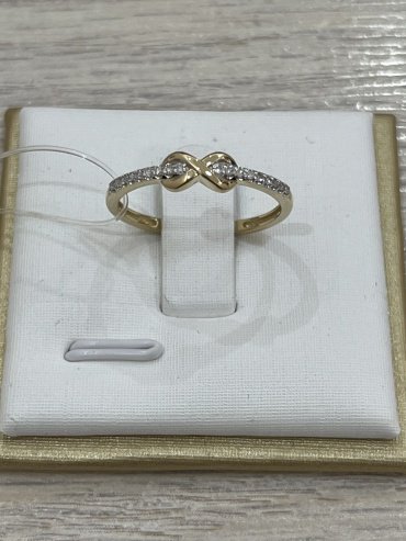 Кольцо Mi Amor 656788 размер 17 вес 1 г золото, бриллиант купить,NaN