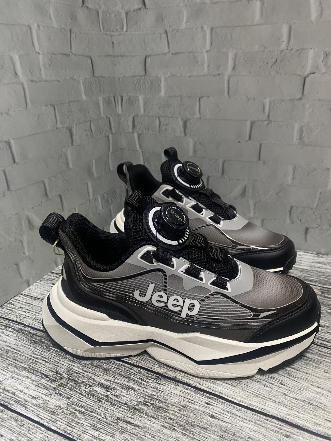 Кроссовки Jeep белый, черный купить,NaN