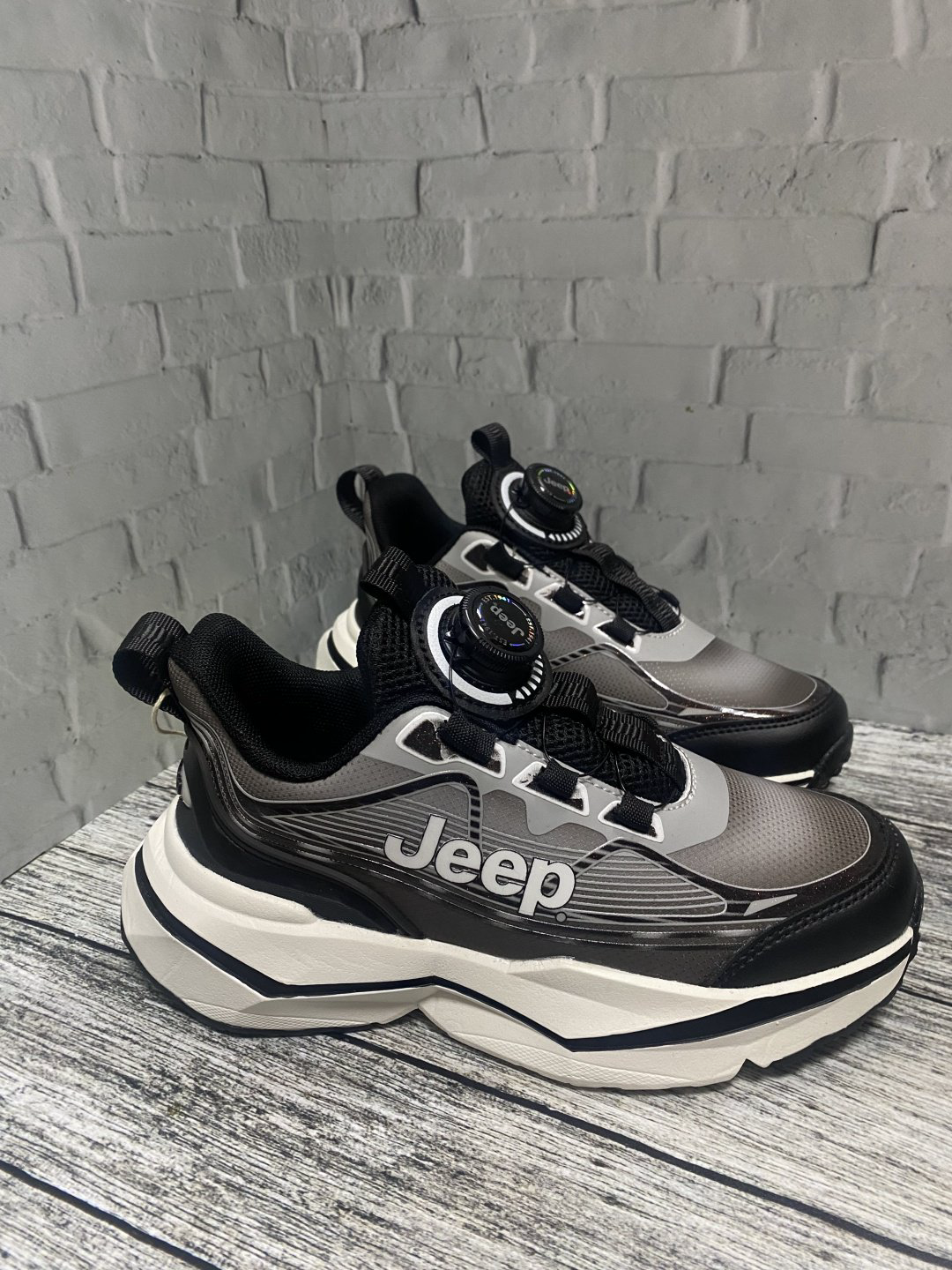 Кроссовки Jeep белый, черный купить,NaN