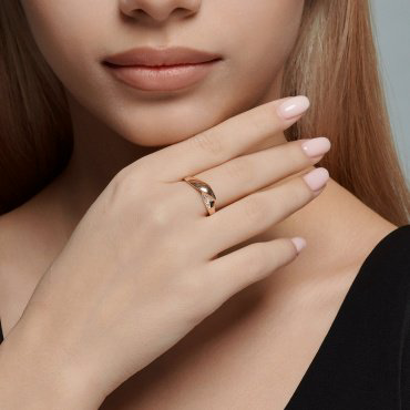 Кольцо Diamant 51-110-02233-1 размер 17 вес 1.57 г золото, без вставок купить,NaN