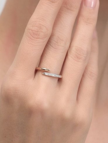 Кольцо Diamant 54333 размер 17 вес 1.3 г золото, бриллиант купить,NaN