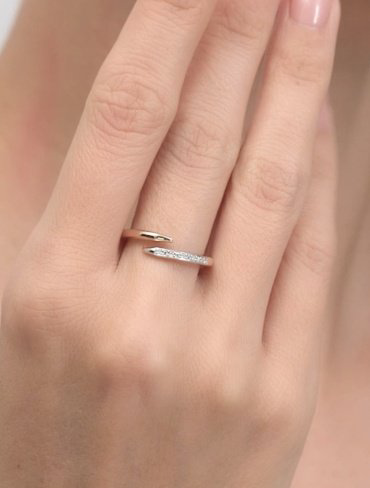 Кольцо Diamant 54333 размер 17 вес 1.3 г золото, бриллиант купить,NaN