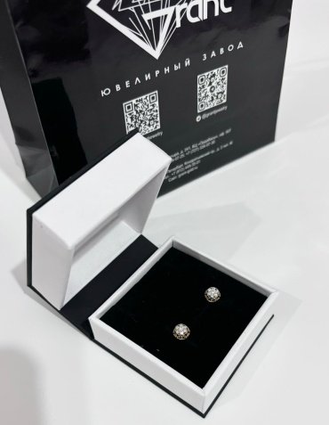 Пусеты Grant 9701777 вес 1.94 г золото, бриллиант 128878120 купить,NaN