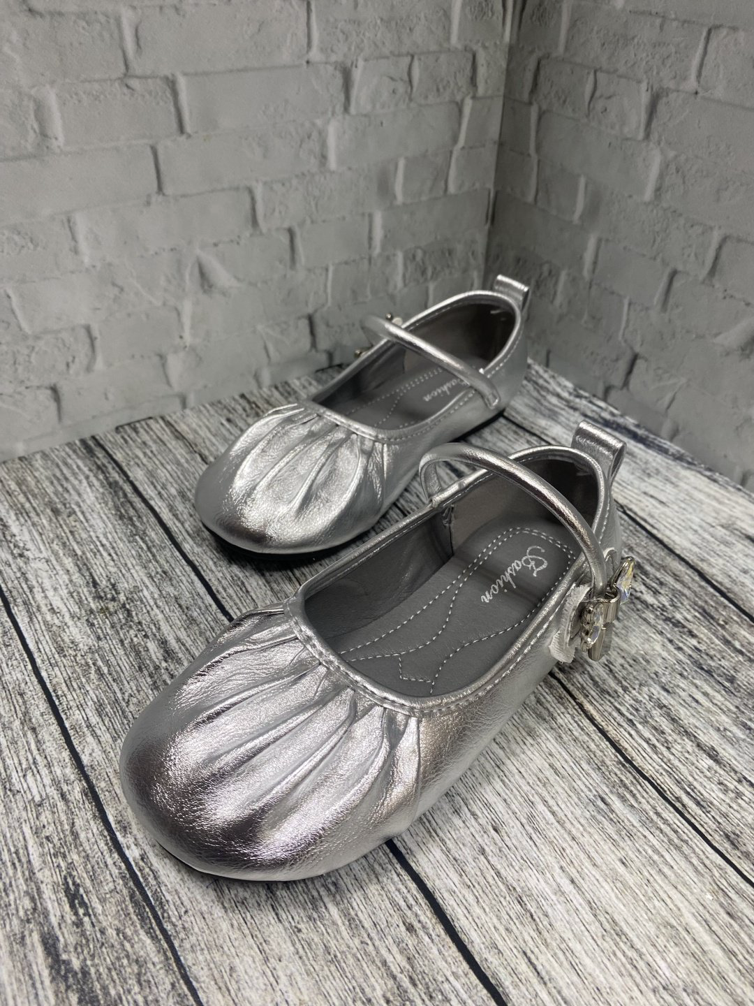 Туфли Fashion серебристый купить,NaN