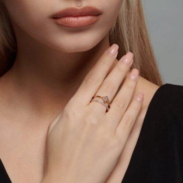 Кольцо SOKOLOV 1012621_175 размер 17.5 вес 2.7 г золото, бриллиант купить,NaN