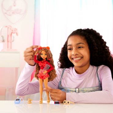 Кукла-модель Barbie Тереза HYC230, 28 см