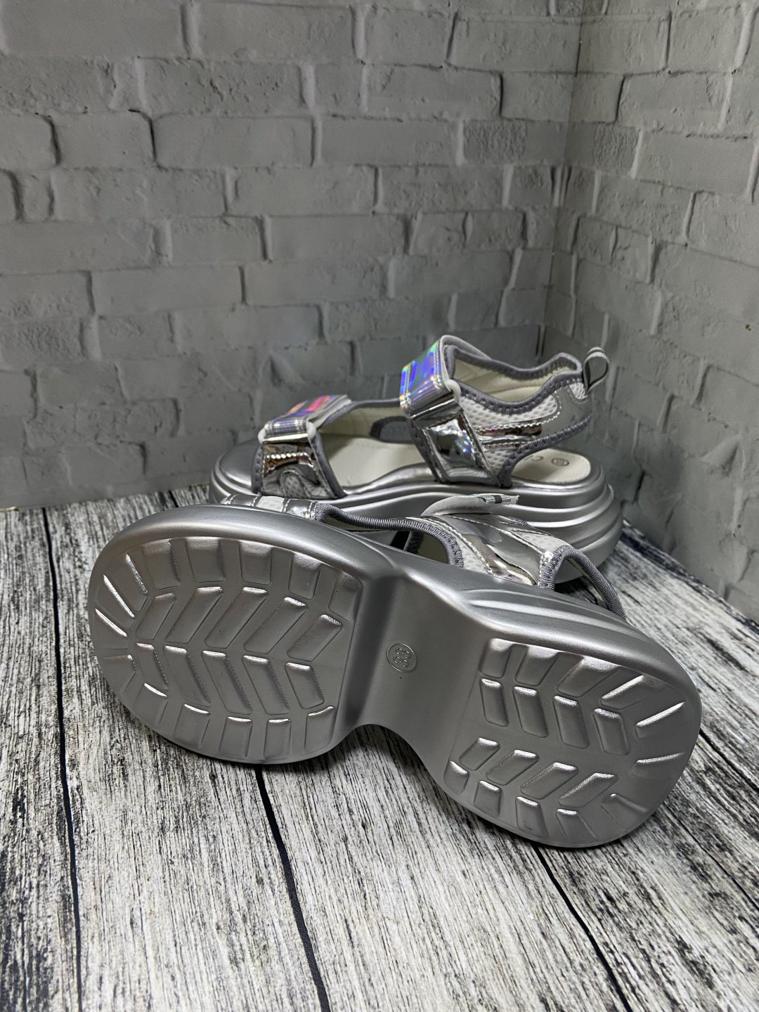 Сандалии Clibee серебристый купить,NaN