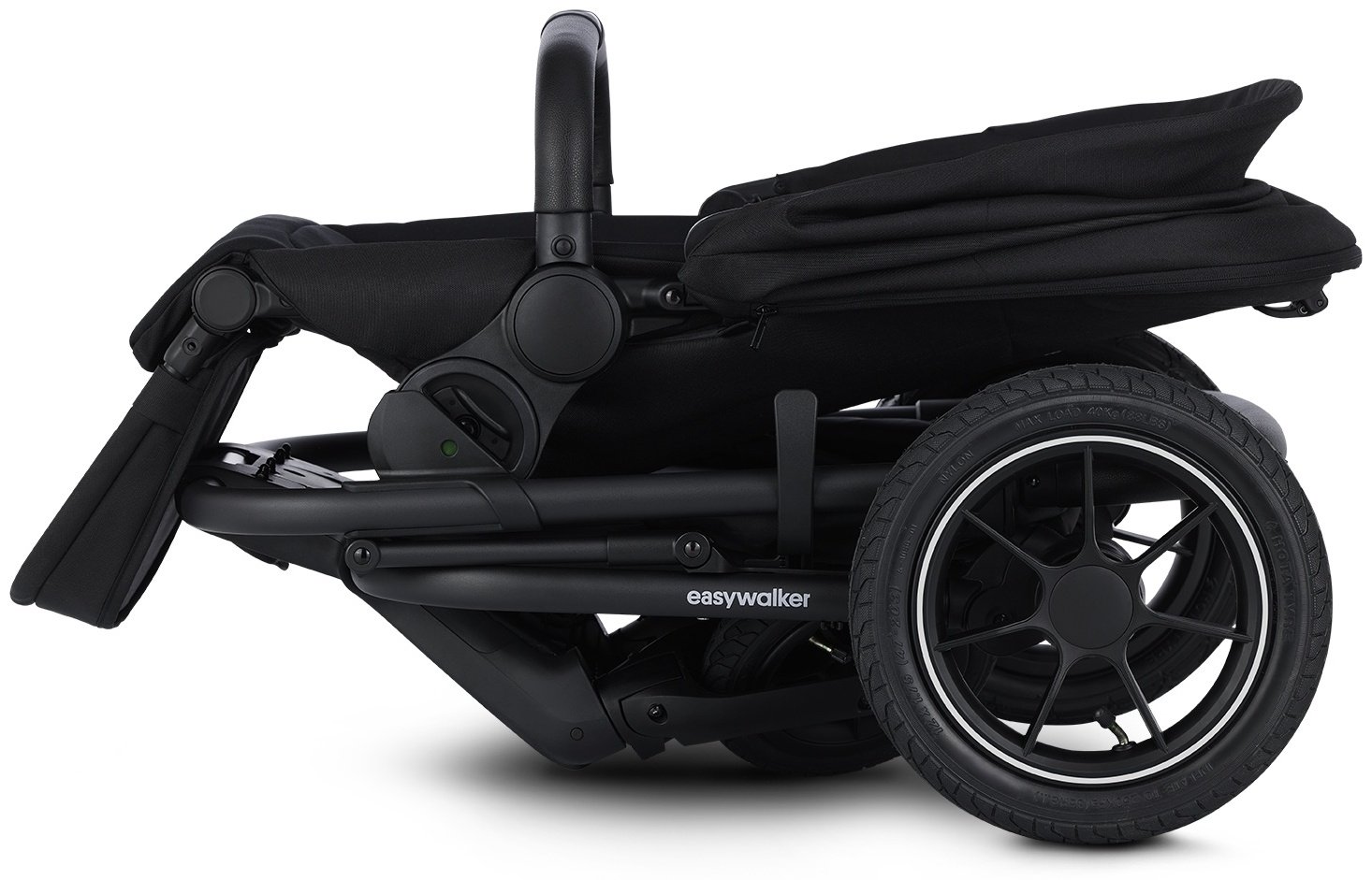 Easywalker Harvey5 Air Midnight Black прогулочная коляска черная с надувными колесами