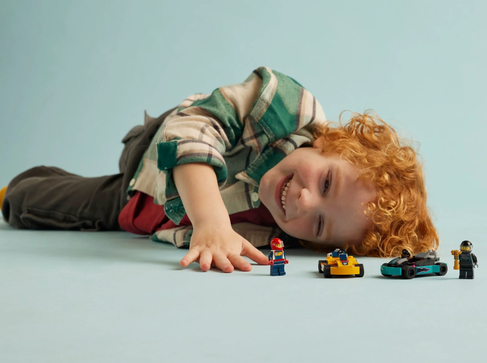 Конструктор LEGO Город Гонщики на картингах 60400 купить,0