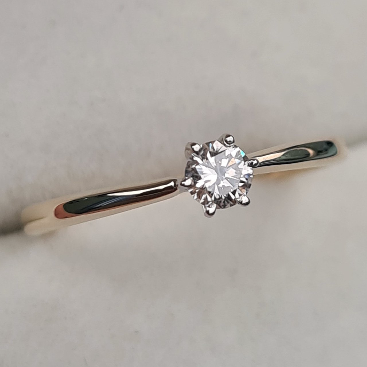 Кольцо Deimantas 98148671 15,5р 1гр 0,195ct. купить,NaN
