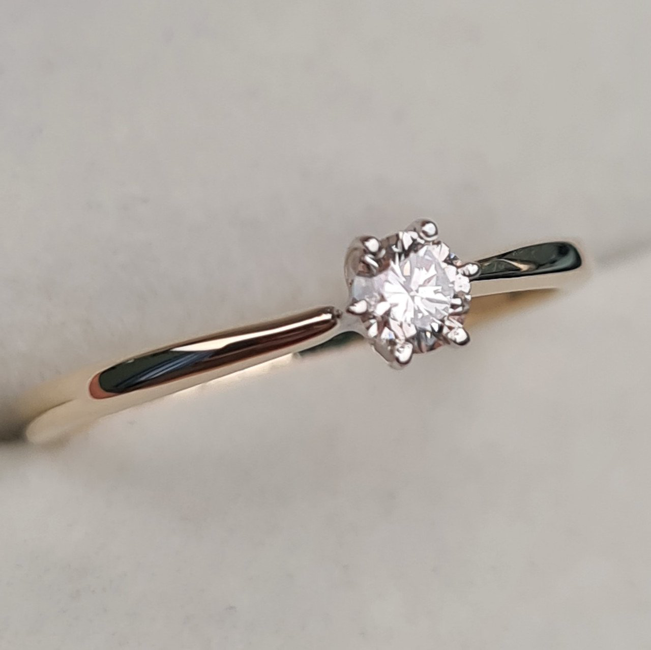 Кольцо Deimantas 98148671 15,5р 1гр 0,195ct. купить,NaN