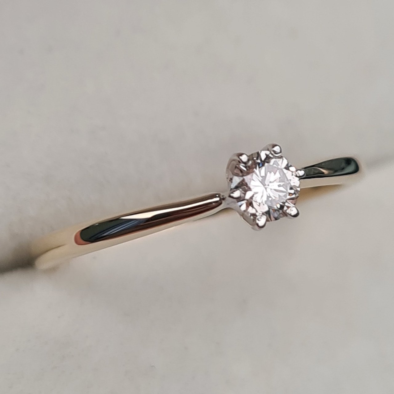 Кольцо Deimantas 98148671 15,5р 1гр 0,195ct. купить,NaN