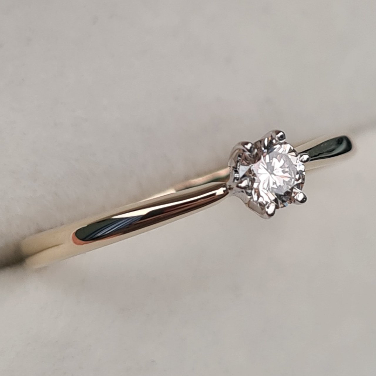 Кольцо Deimantas 98148671 15,5р 1гр 0,195ct. купить,NaN