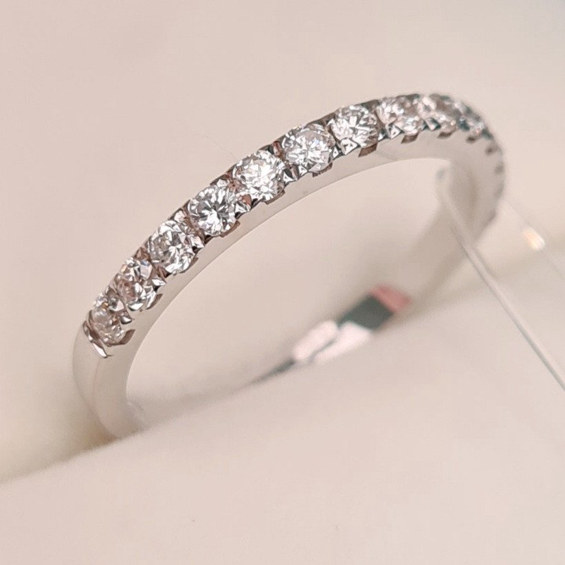 Кольцо Deimantas 99820190 16р 1,7гр 0,40ct. купить,NaN