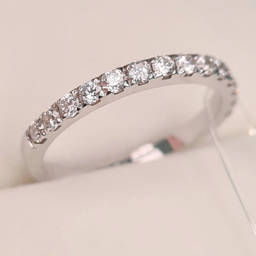 Кольцо Deimantas 99820190 16р 1,7гр 0,40ct. купить,NaN