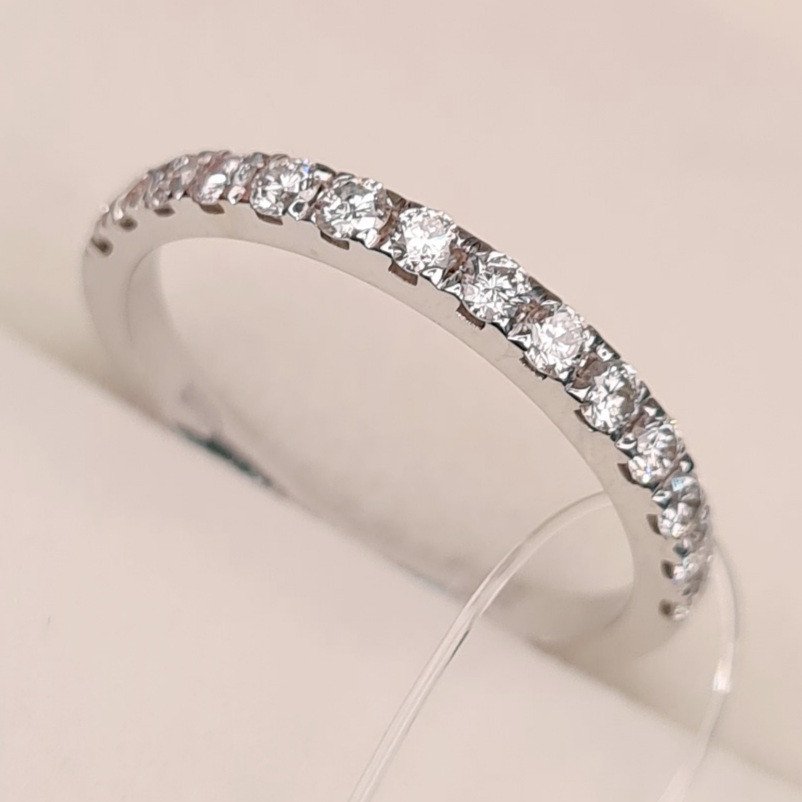 Кольцо Deimantas 99820506 16,5р 1,76гр 0,40ct. купить,NaN