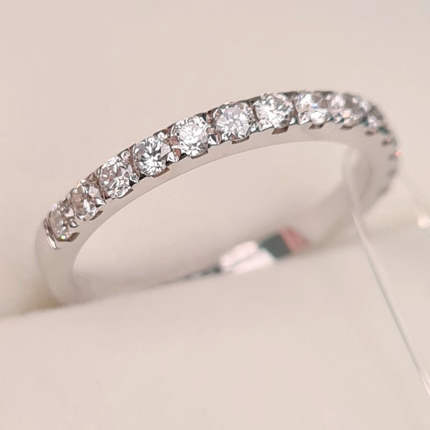 Кольцо Deimantas 99820504 16р 1,71гр 0,40ct. купить,NaN