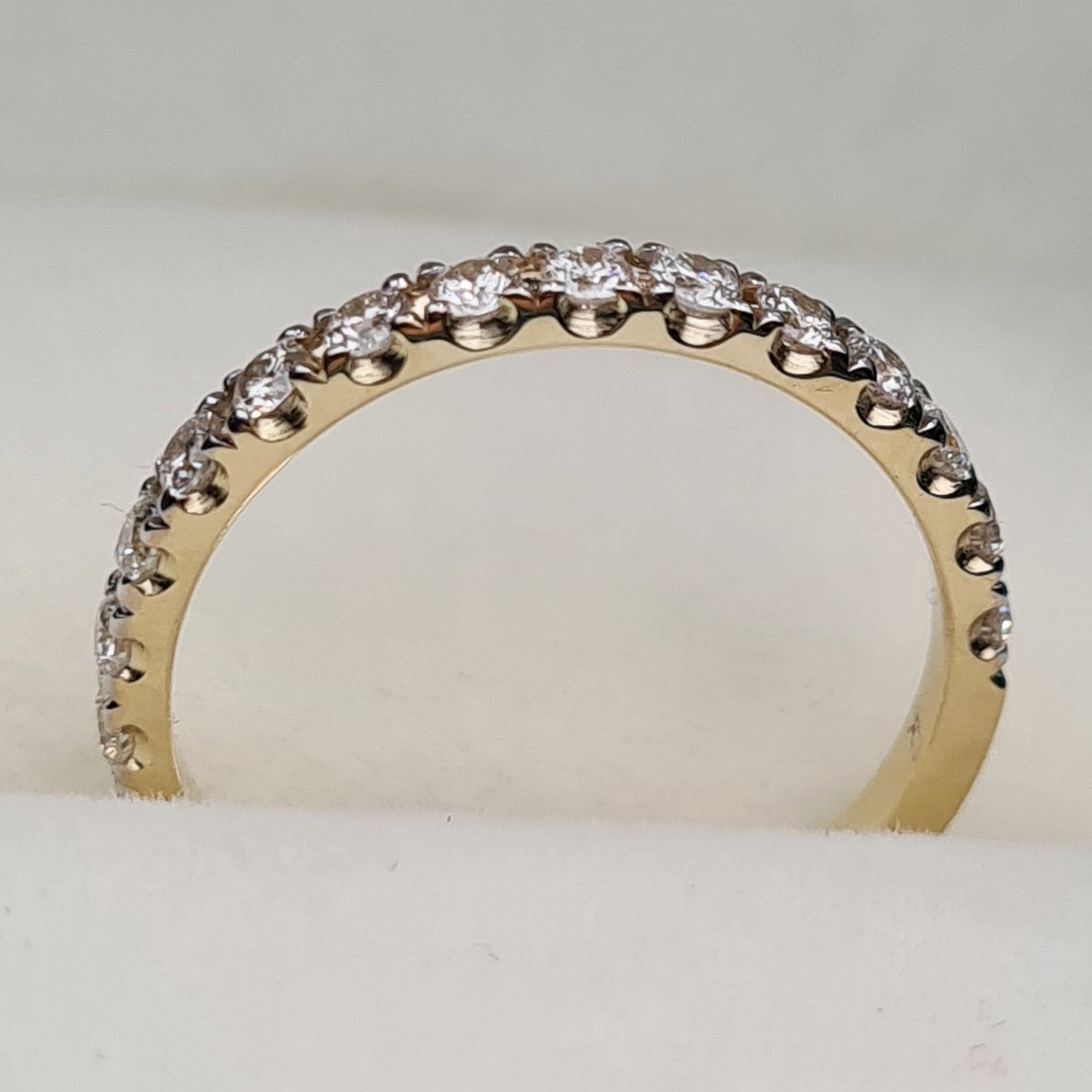 Кольцо Deimantas 99820560 17р 1,89гр 0,40ct. купить,NaN