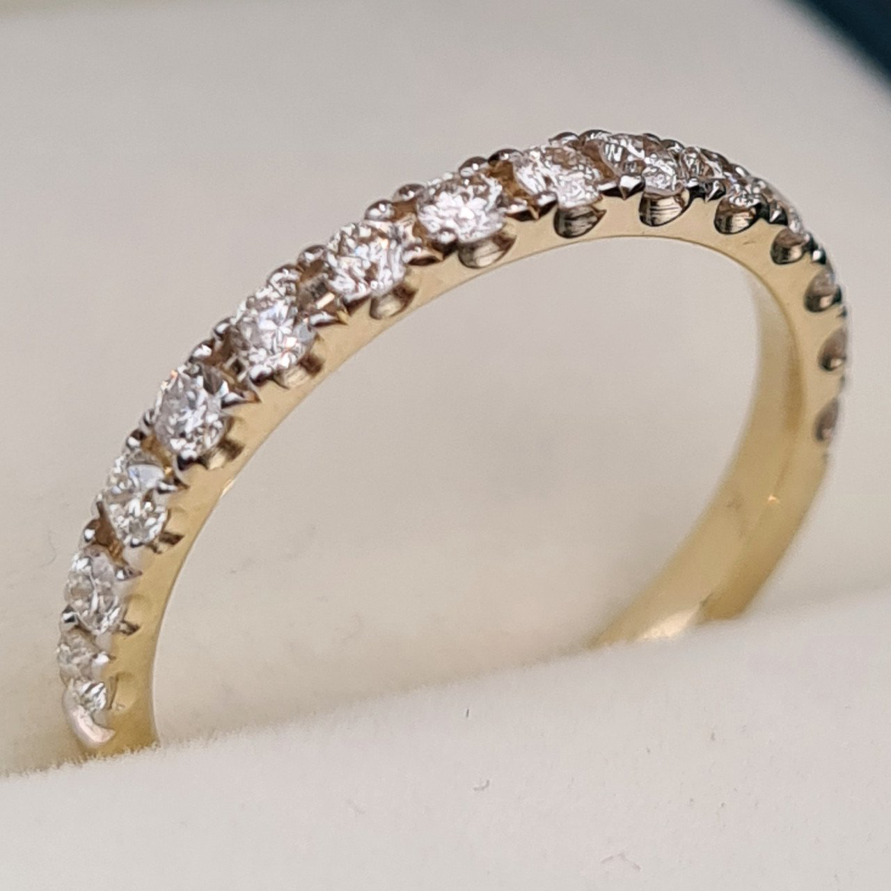 Кольцо Deimantas 99820589 16р 1,82гр 0,40ct. купить,NaN