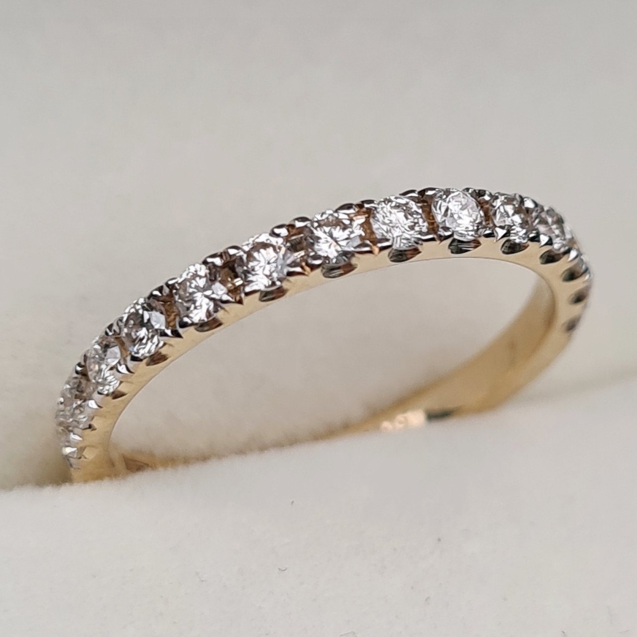 Кольцо Deimantas 99820596 17,5р 1,86гр 0,40ct. купить,NaN
