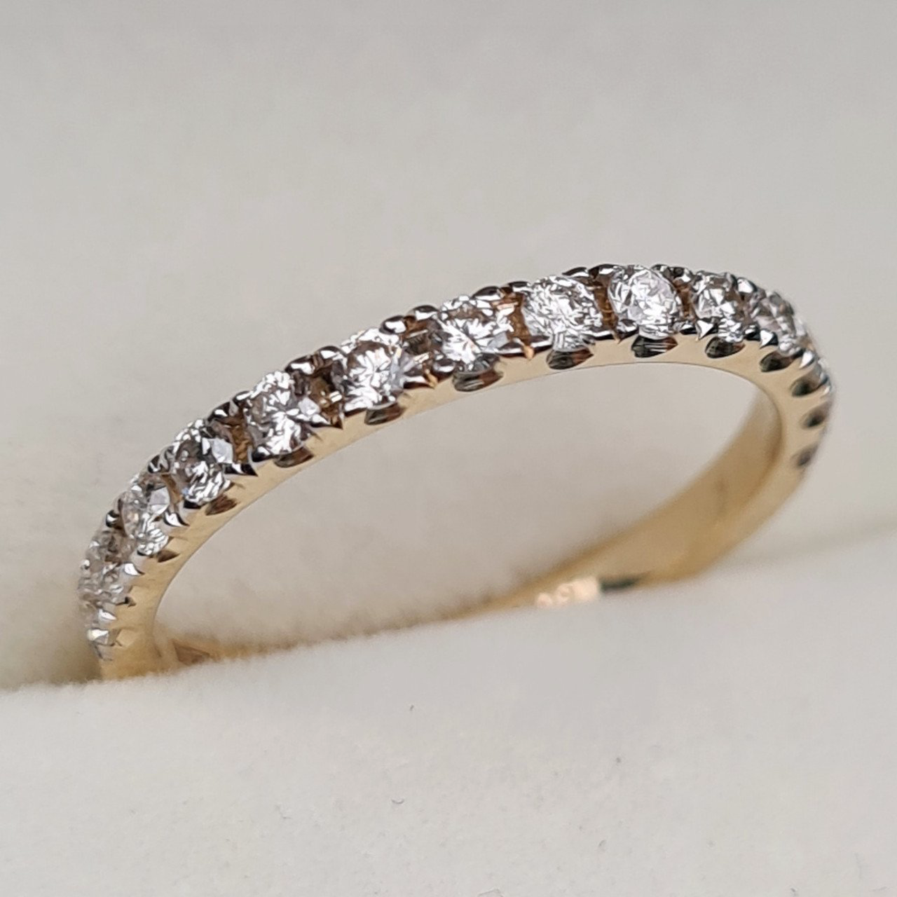 Кольцо Deimantas 99820596 17,5р 1,86гр 0,40ct. купить,NaN