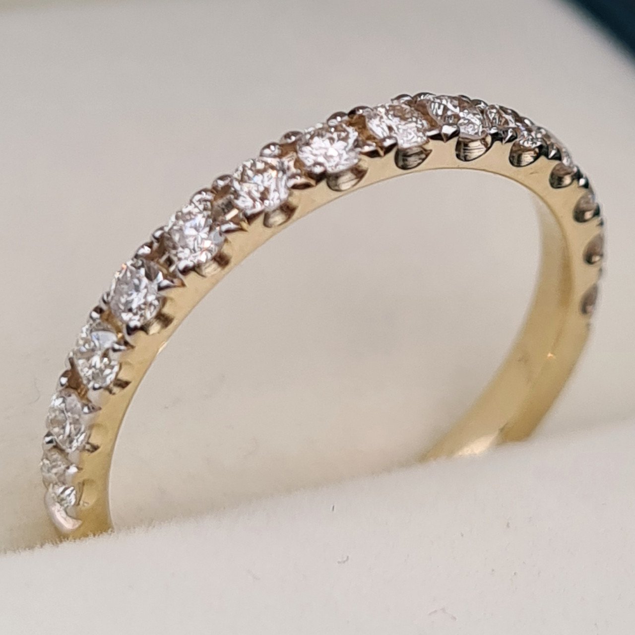 Кольцо Deimantas 99820602 16,5р 1,78гр 0,40ct. купить,NaN