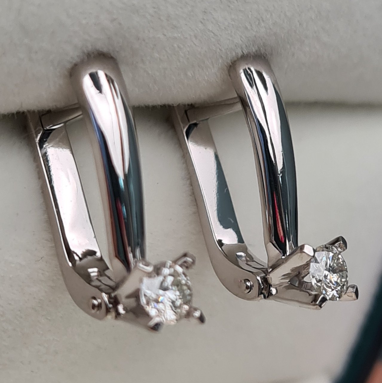 Кольцо Deimantas 99849048 3,28гр 0,24ct. купить,NaN