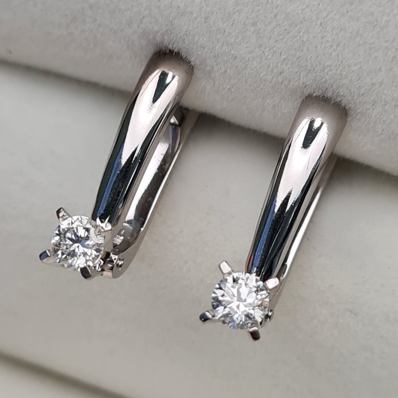 Серьги Deimantas 99849068 3,29гр 0,25ct. купить,NaN