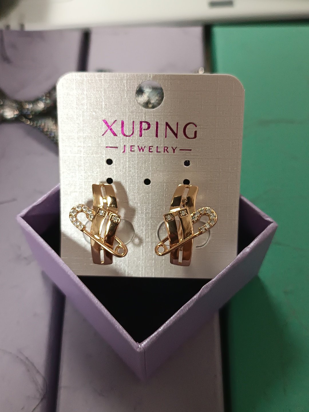 Серьги Xuping Jewelry медицинская сталь, медицинское золото, искусственный камень купить,NaN