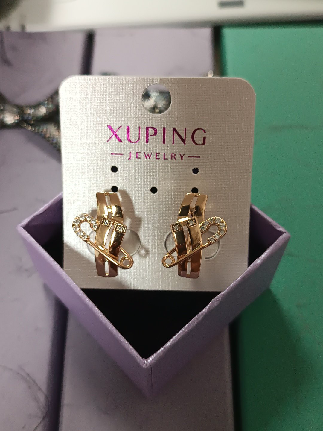 Серьги Xuping Jewelry медицинская сталь, медицинское золото, искусственный камень купить,NaN