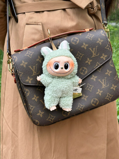 Игрушка-подвеска POP MART Labubu, 17 см