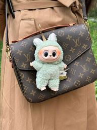 Игрушка-подвеска POP MART Labubu, 17 см