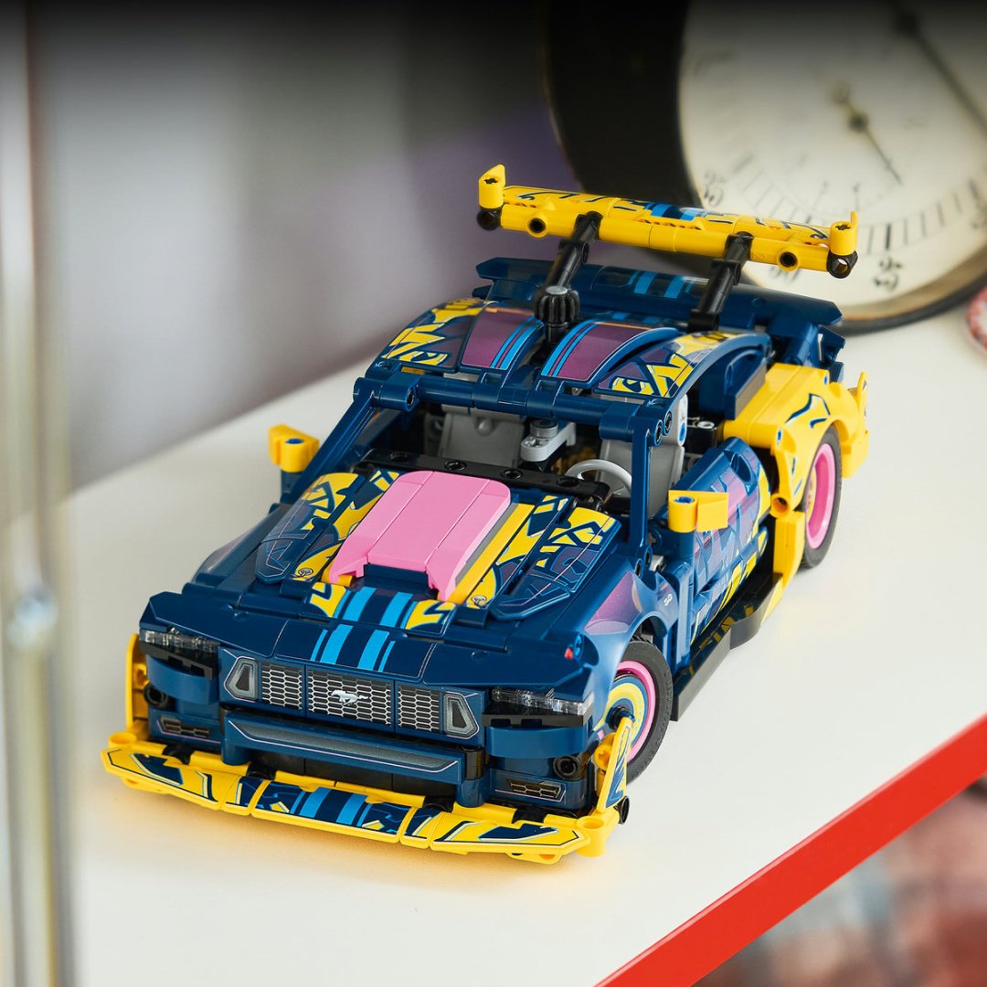 Конструктор LEGO Technic Ford Mustang GT 42236, деталей 973 шт купить,84423