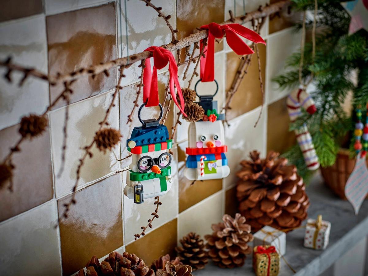 Конструктор LEGO Iconic Украшение со снеговиками / Seasonal 40812, деталей 168 шт