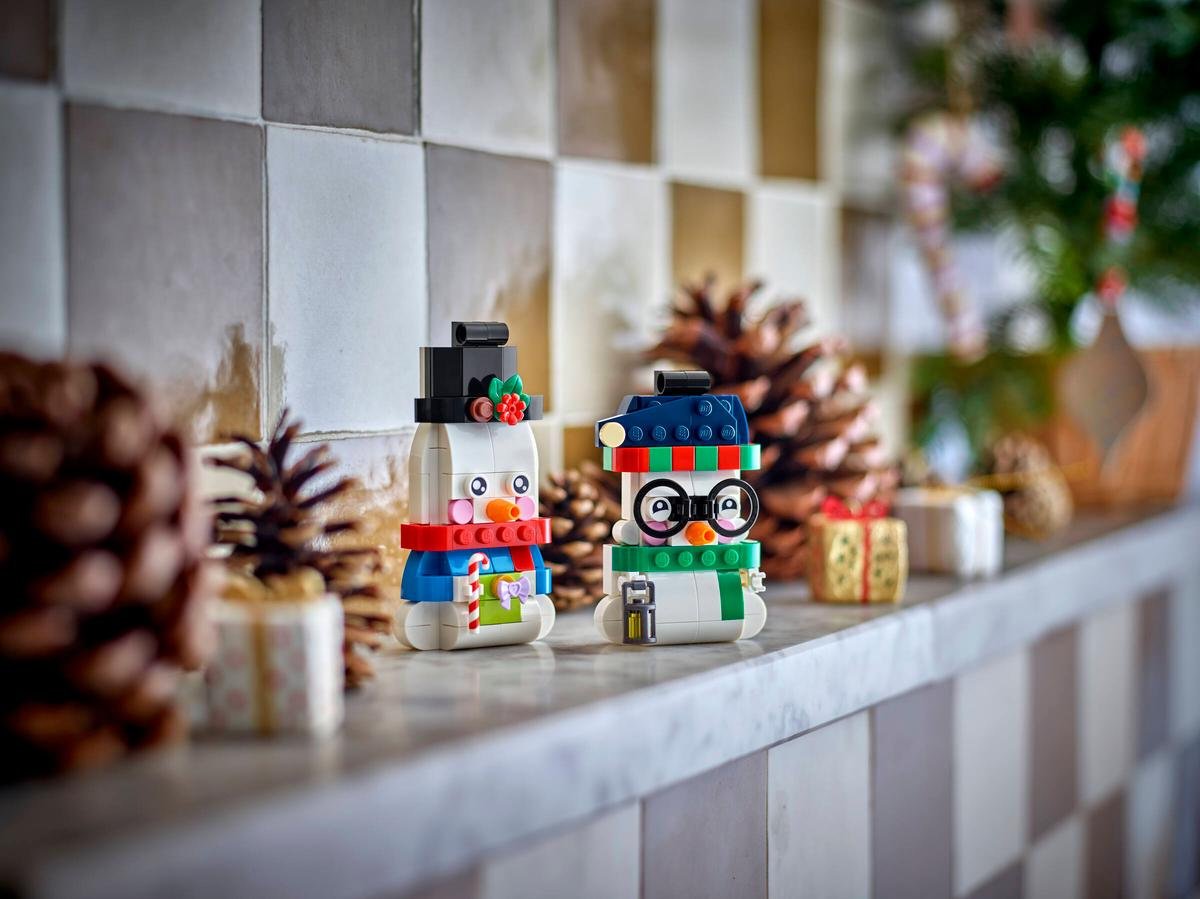 Конструктор LEGO Iconic Украшение со снеговиками / Seasonal 40812, деталей 168 шт
