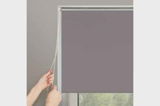 Рулонная штора Franc Gardiner Blackout Silver Мах 110х250см серая