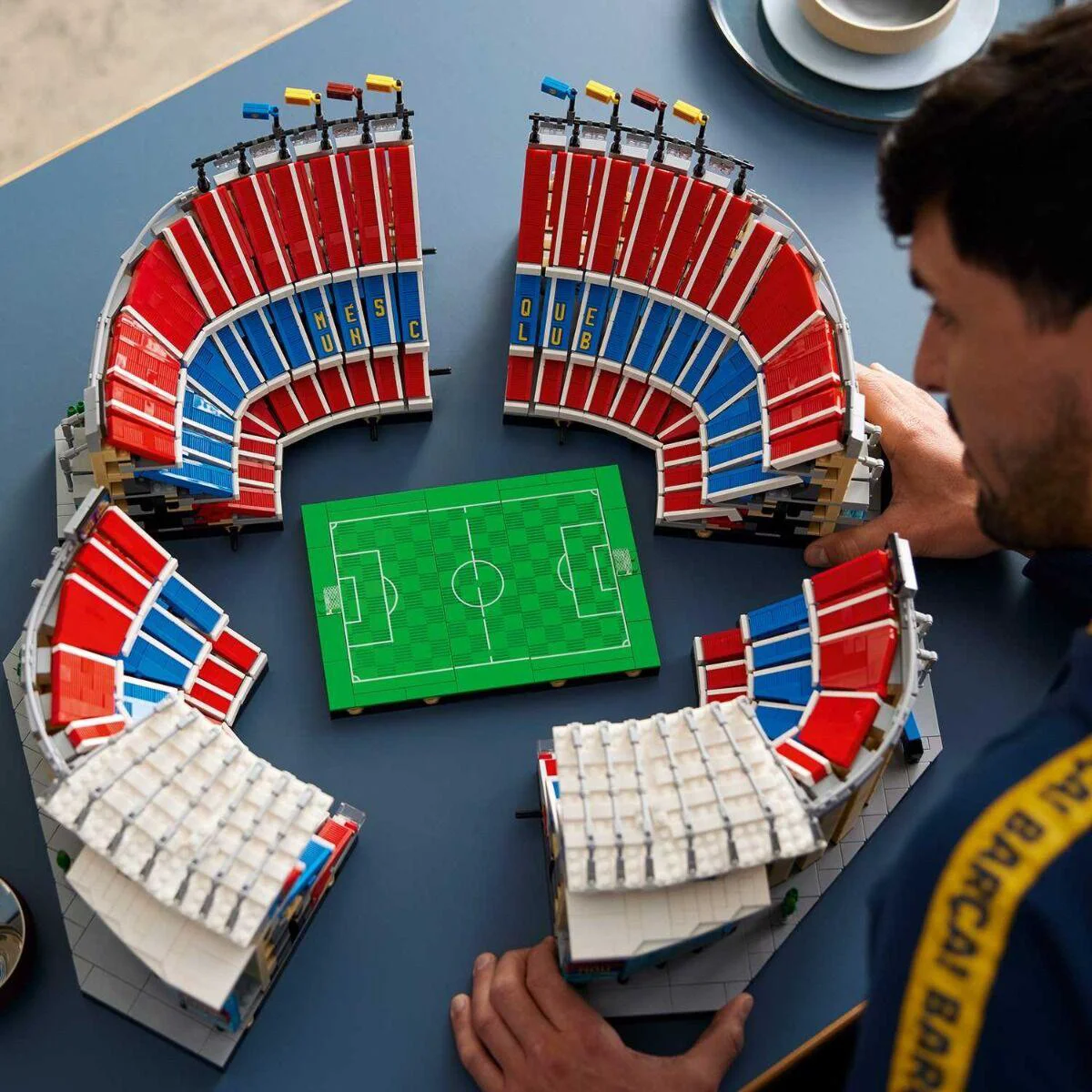 Конструктор LEGO Camp Nou – FC Barcelona Icons 10284 купить,NaN