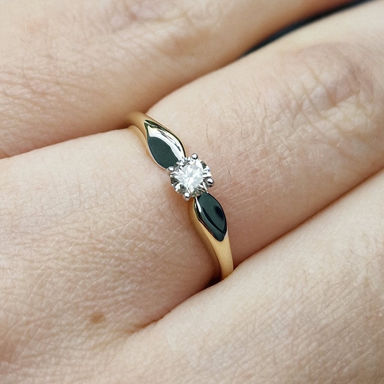 Кольцо Deimantas 99901256 16,5р 1гр 0,188ct. купить,NaN
