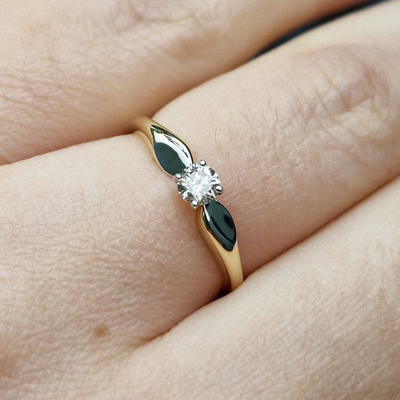 Кольцо Deimantas 99901256 16,5р 1гр 0,188ct. купить,NaN