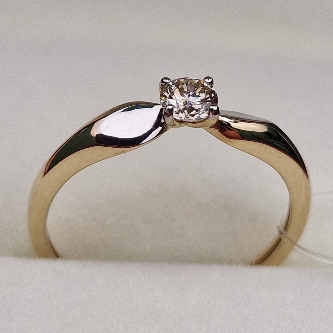 Кольцо Deimantas 99901256 16,5р 1гр 0,188ct. купить,NaN