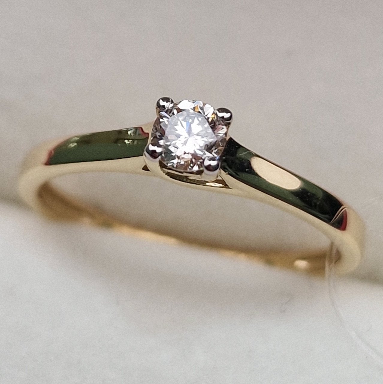 Кольцо Deimantas 99901226 16,5р 1,33гр 0,19ct. купить,NaN