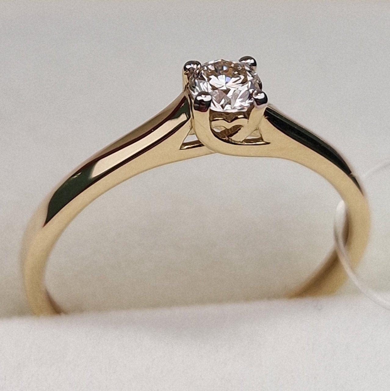 Кольцо Deimantas 99901226 16,5р 1,33гр 0,19ct. купить,NaN
