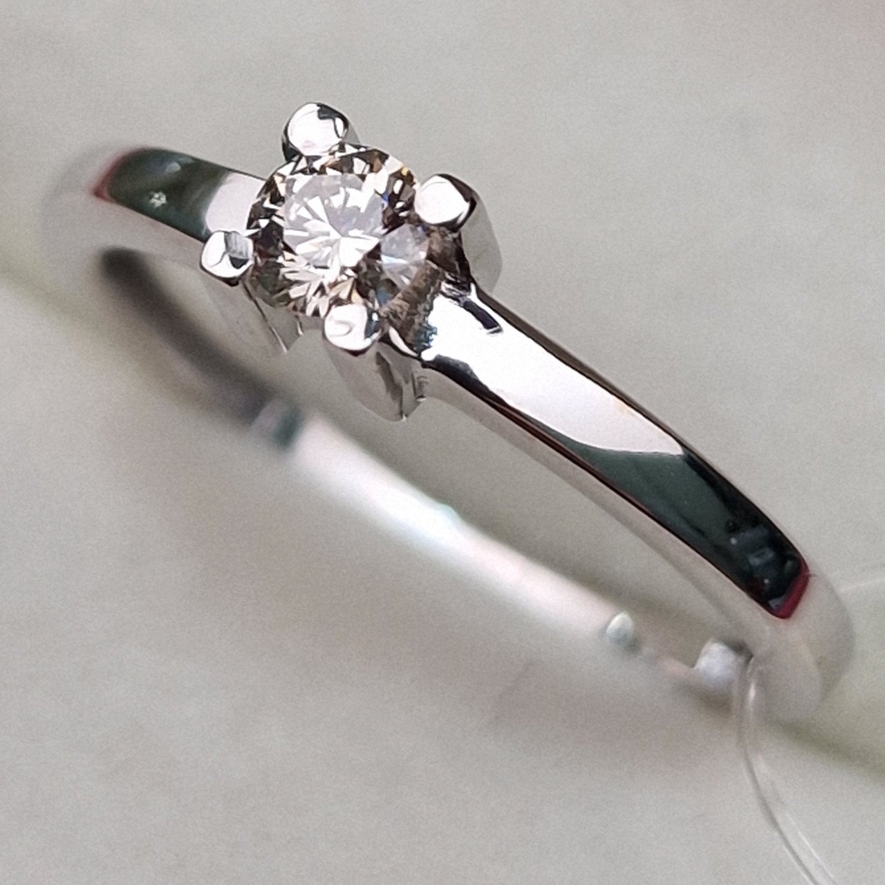 Кольцо Deimantas 99905063 16,5р 1,71гр 0,171ct. купить,NaN
